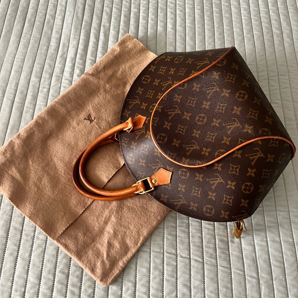 Louis Vuitton Ellipse monogram coated canvas bag with leather trims - Picture 12 of 15
